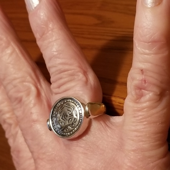 Silpada Sterling Silver Flip Ring - Picture 12 of 12